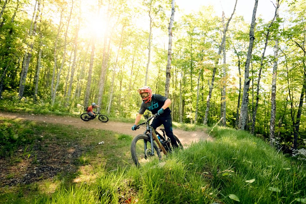 Explore  thrilling mountain biking in Minnesota. 