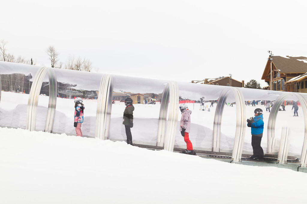 Ski tunnel
